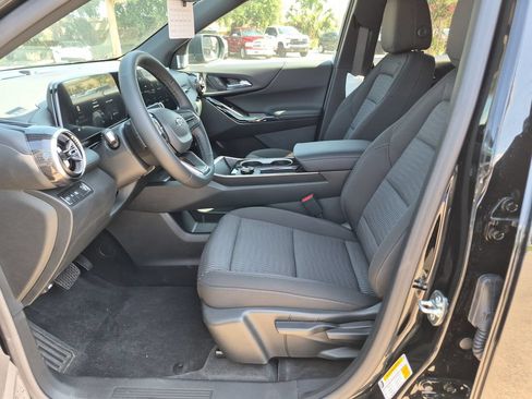 New 2026 Chevrolet Equinox LT w/ Midnight Edition FWD image 17