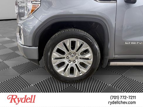 Used 2020 GMC Sierra 1500 Denali w/ Denali Ultimate Package AWD/4WD image 9