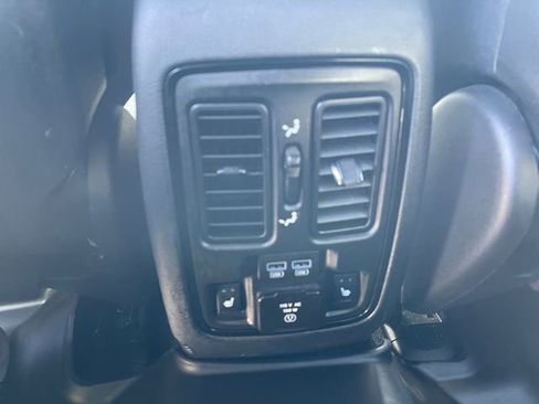 Used 2023 Dodge Durango GT AWD/4WD image 28