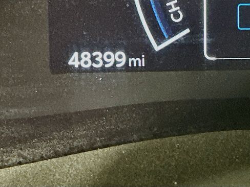 Used 2025 Toyota Camry LE FWD image 19