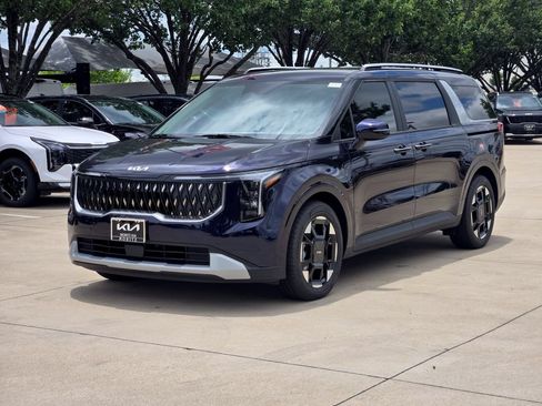 New 2026 Kia Carnival EX FWD image 2