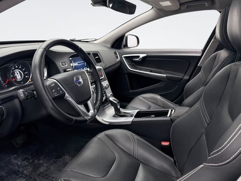 Used 2017 Volvo S60 T5 Dynamic w/ Protection Package image 10