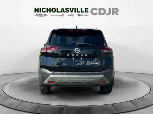 Used 2021 Nissan Rogue SV w/ Premium Package AWD/4WD image 4