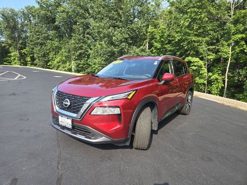 Used 2023 Nissan Rogue SL w/ SL Premium Package AWD/4WD image 4