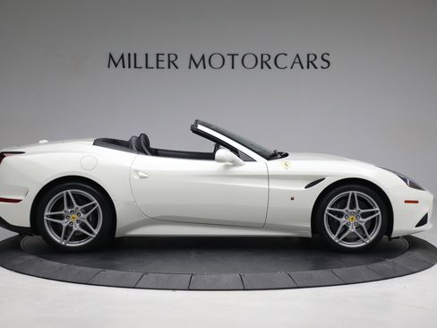 Certified 2017 Ferrari California T image 10
