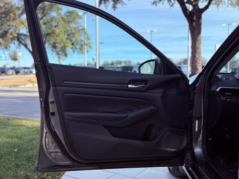 Used 2022 Nissan Altima 2.5 S image 23