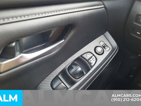 Used 2024 Nissan Sentra SV image 17