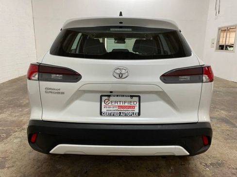 Used 2024 Toyota Corolla Cross L FWD image 4