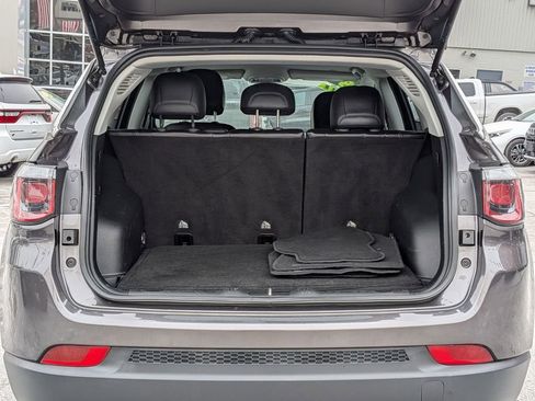 Certified 2018 Jeep Compass Limited image 8