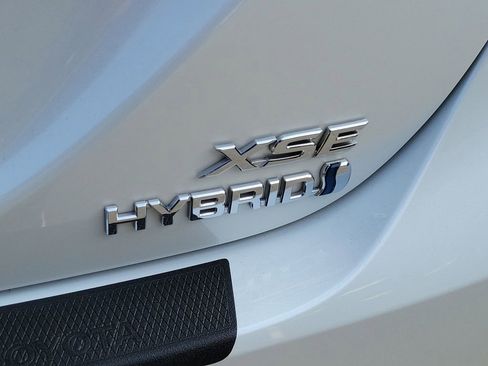 Used 2023 Toyota Camry XSE image 8