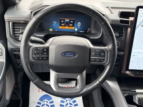 Used 2024 Ford F150 Lightning Lariat image 39