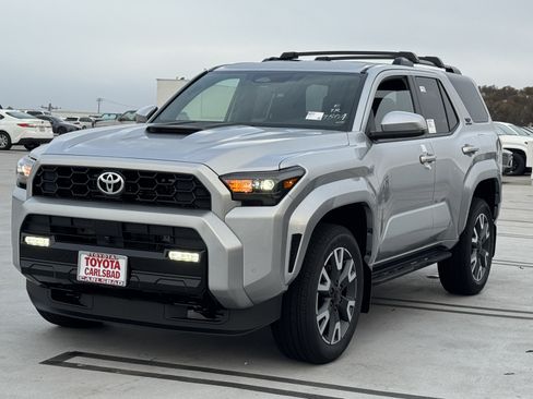 New 2026 Toyota 4Runner TRD Sport AWD/4WD image 11