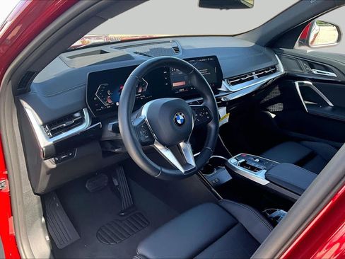 Used 2026 BMW X2 xDrive28i AWD/4WD image 16