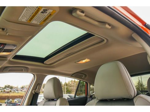 Used 2018 Subaru Crosstrek 2.0i Limited image 11