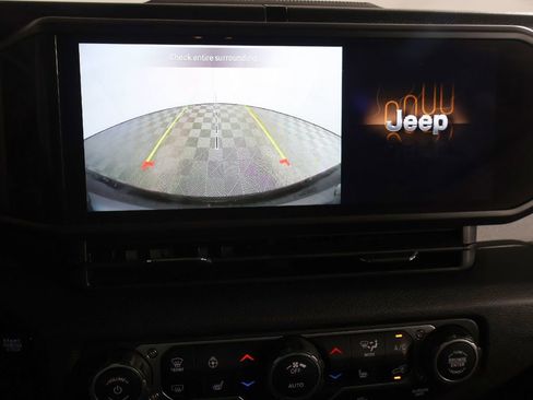 Used 2024 Jeep Wrangler Unlimited Sport AWD/4WD image 37