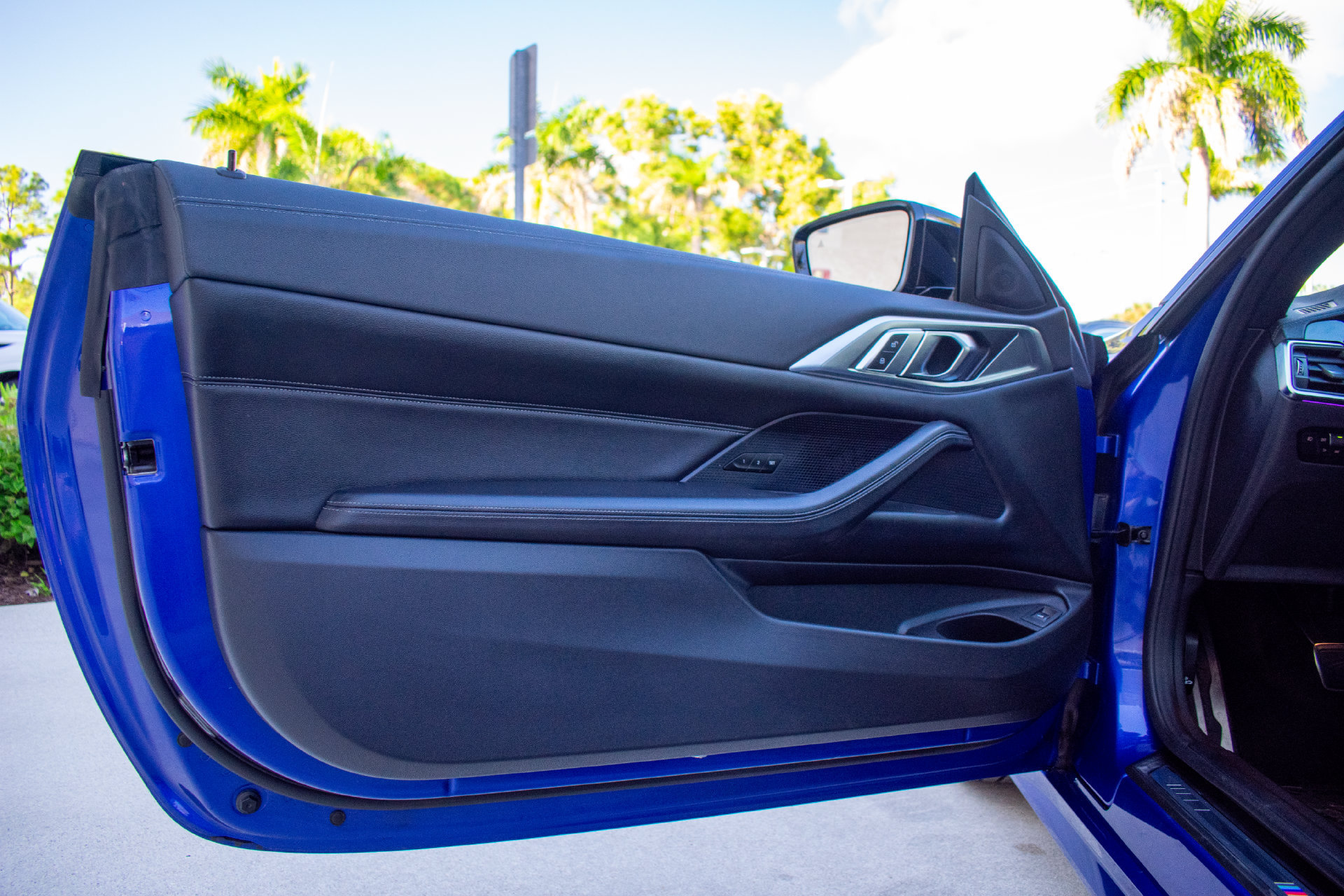 Used 2022 BMW 430i Convertible w/ M Sport Package RWD image 19
