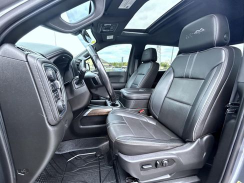 Certified 2019 Chevrolet Silverado 1500 High Country w/ High Country Premium Package AWD/4WD image 10