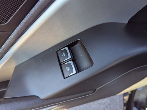 Certified 2017 Chevrolet Corvette Stingray Coupe w/ 1LT image 19