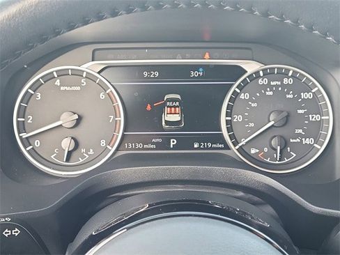 Used 2023 Nissan Rogue SL w/ SL Premium Package image 11