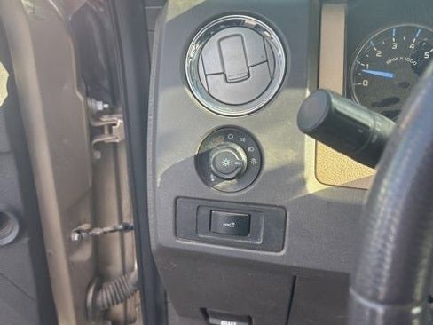 Used 2012 Ford F150 XLT w/ XLT Convenience Pkg image 14