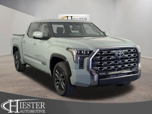 Used 2025 Toyota Tundra Platinum AWD/4WD image 1