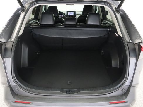 Used 2022 Toyota RAV4 XLE AWD/4WD image 33
