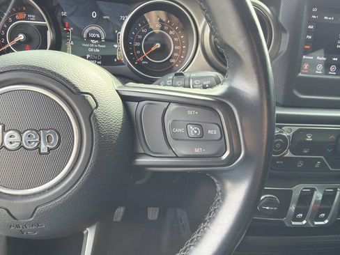 Used 2021 Jeep Wrangler Sport S image 22