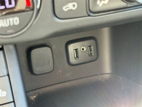 Used 2019 GMC Acadia Denali w/ Technology Package image 39