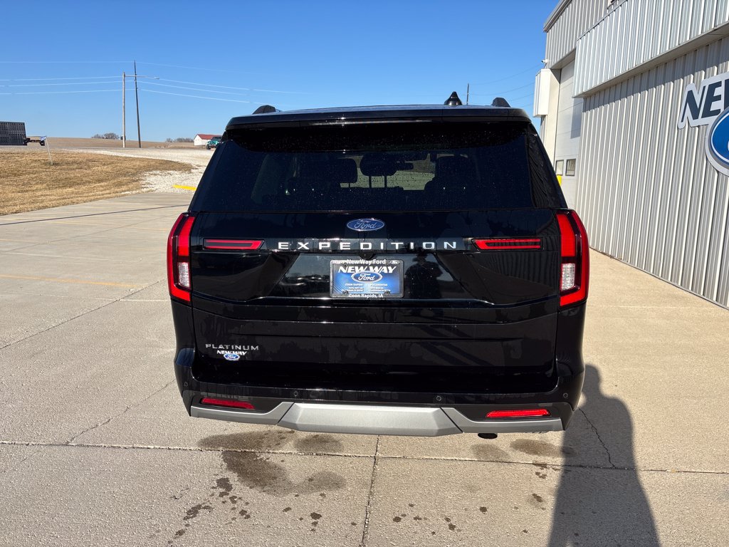 Certified 2025 Ford Expedition Platinum AWD/4WD image 6