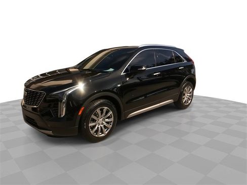 Used 2021 Cadillac XT4 Premium Luxury w/ Driver Awareness Package image 7