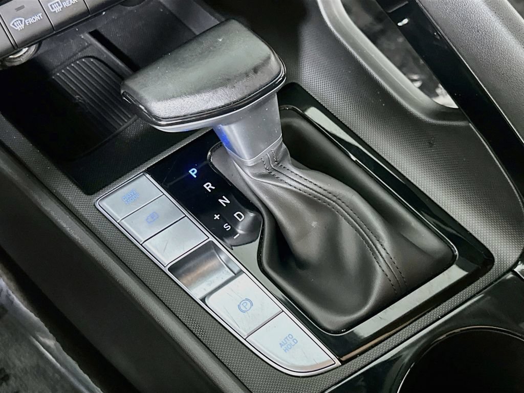 Used 2025 Hyundai Elantra SEL FWD image 33