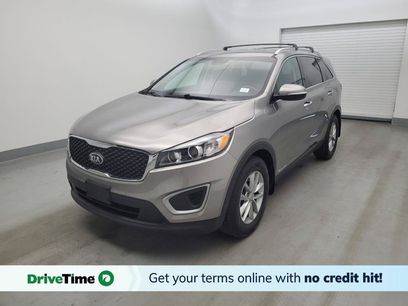 Used 2017 Kia Sorento AWD w/ LX V6 Convenience Package