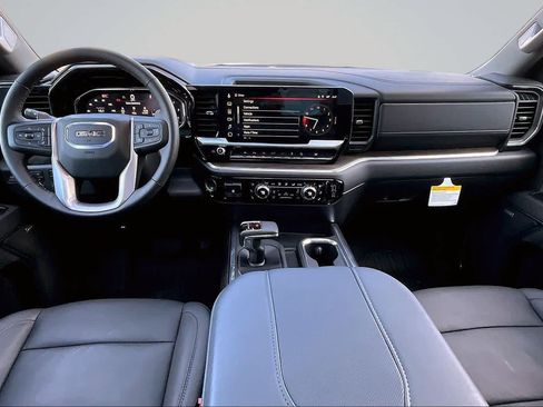 Used 2025 GMC Sierra 1500 SLT w/ SLT Premium Plus Package AWD/4WD image 10