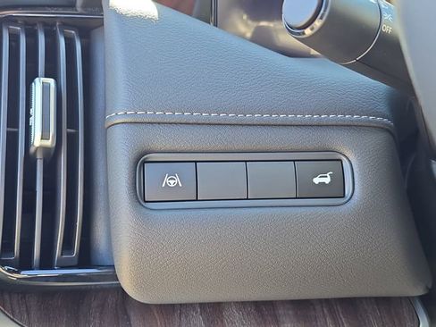 New 2026 Nissan Armada SL w/ Captain's Chari Seat Package image 30