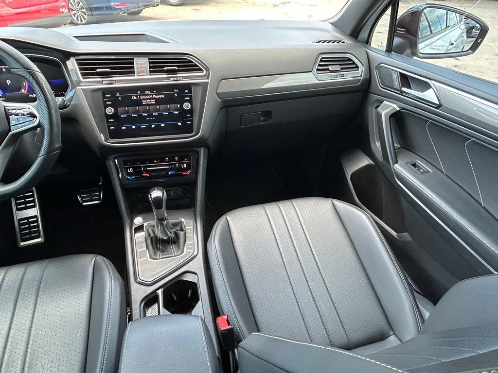 Certified 2023 Volkswagen Tiguan SE R-Line FWD image 11