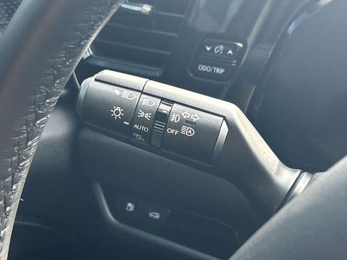 Used 2025 Lexus NX 250 FWD w/ Towing Package (2000 Lbs) image 28
