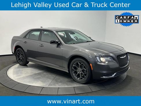 Used 2019 Chrysler 300 Touring w/ Sport Appearance Package AWD/4WD image 1