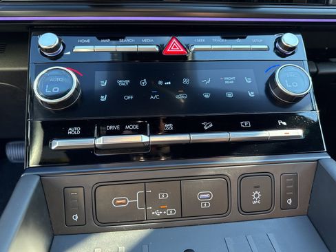 Used 2025 Hyundai Santa Fe Calligraphy image 20