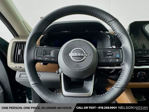 Certified 2025 Nissan Pathfinder Platinum w/ Cargo Package FWD image 11