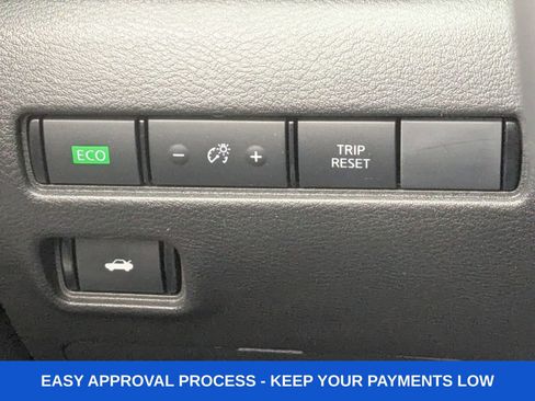 Used 2025 Nissan Sentra SR image 38