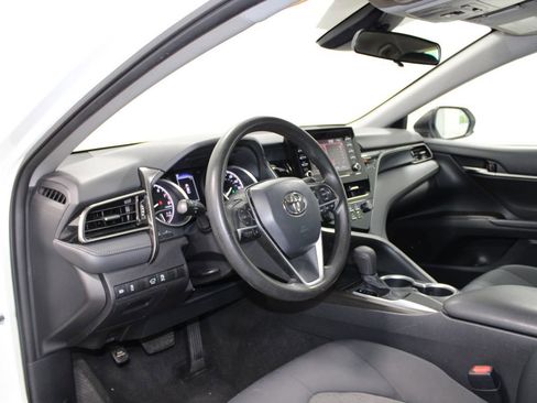 Used 2021 Toyota Camry LE image 21