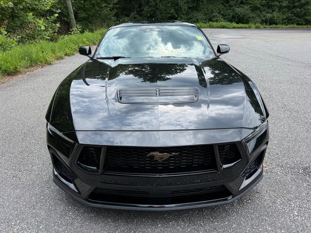 Used 2024 Ford Mustang GT Premium RWD image 3