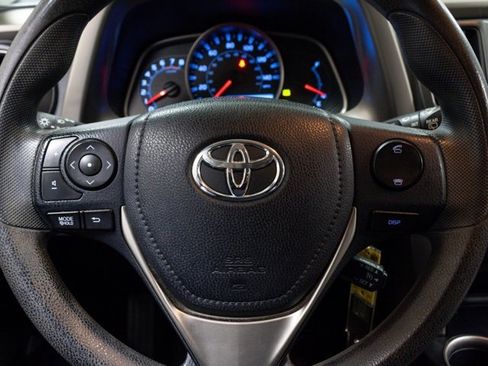 Used 2013 Toyota RAV4 LE image 12