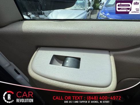 Used 2021 Chevrolet Express 2500 w/ Driver Convenience Package image 35