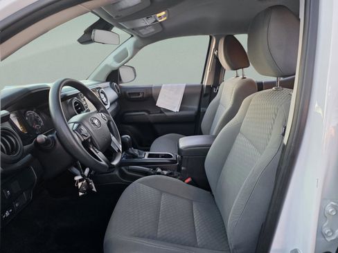 Used 2021 Toyota Tacoma SR w/ SR Convenience Package image 10