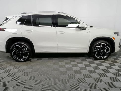 New 2026 Volkswagen Tiguan SEL R-Line AWD/4WD image 2