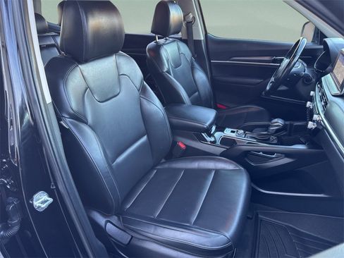 Used 2022 Kia Telluride LX image 35
