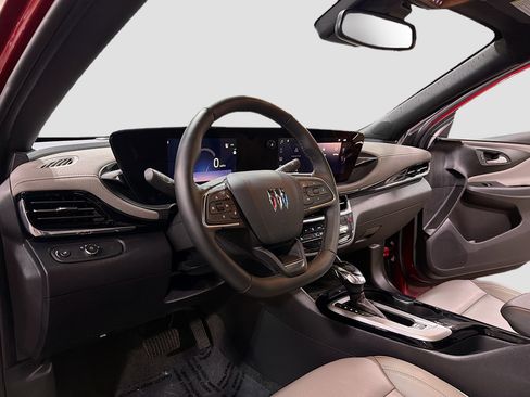 Used 2024 Buick Envista Avenir image 3