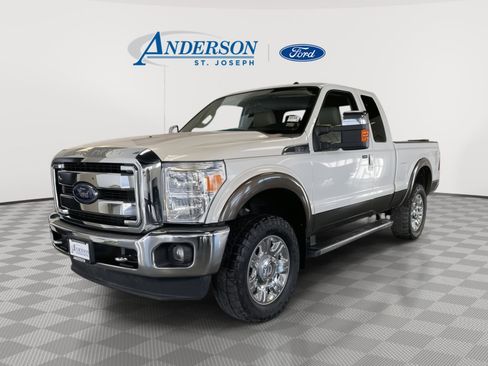 Used 2016 Ford F250 Lariat w/ Chrome Package image 1