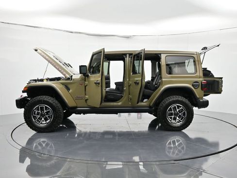 New 2026 Jeep Wrangler Unlimited Rubicon w/ Steel Bumper Group AWD/4WD image 29